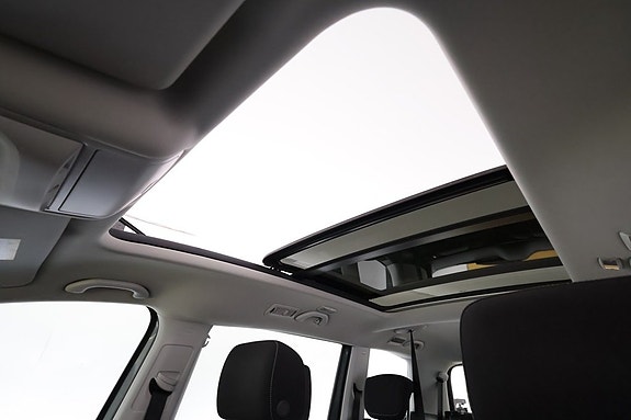 Volkswagen Sharan 18 of 23
