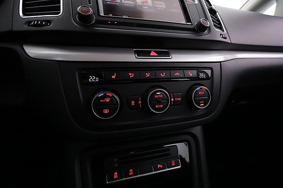 Volkswagen Sharan 12 of 23