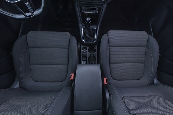 Volkswagen Sharan 9 of 23