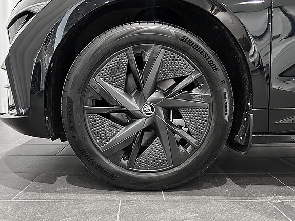 Skoda Enyaq Coupe RS 5 of 5