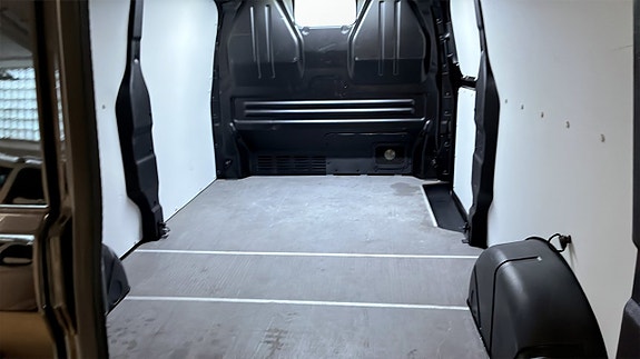 Volkswagen Transporter 12 of 12
