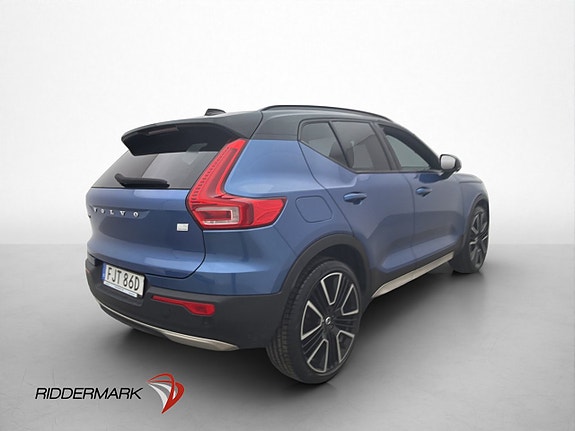 Volvo XC40 4 of 5