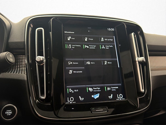 Volvo XC40 20 of 30