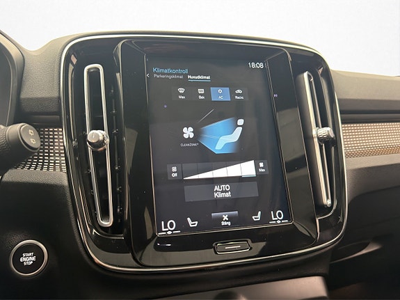 Volvo XC40 19 of 30