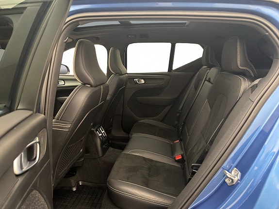 Volvo XC40 27 of 30