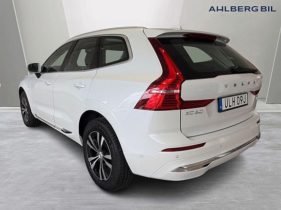 Volvo XC60 3 of 19