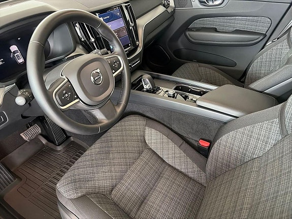 Volvo XC60 9 of 19