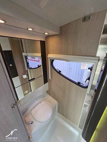 Adria ACTION 361 LH 1000 kg 8 of 13