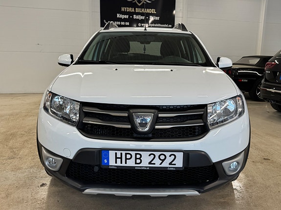 Dacia Sandero Stepway 2 of 5
