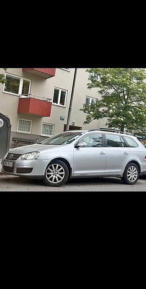 Volkswagen Golf V 3 of 10