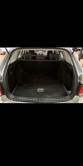 Volkswagen Golf V 9 of 10
