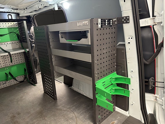 Ford Transit Connect 16 of 30