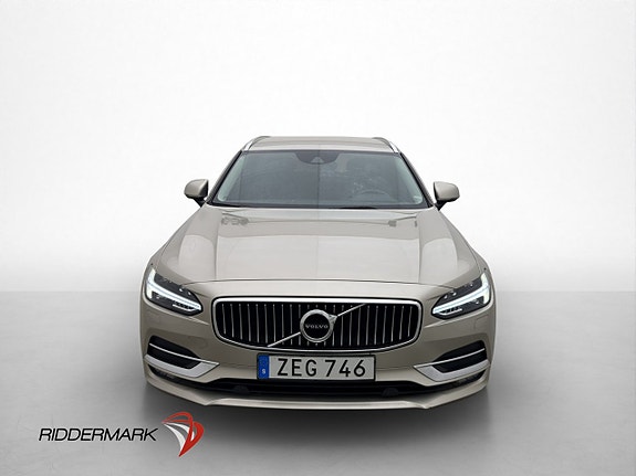 Volvo V90 2 of 5