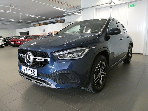 Mercedes-Benz GLA180 12 of 19