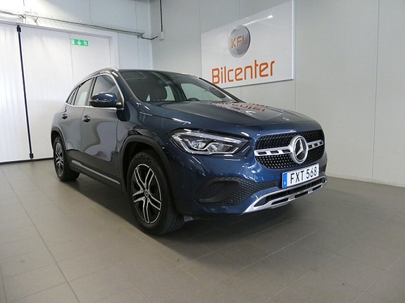 Mercedes-Benz GLA180 4 of 19
