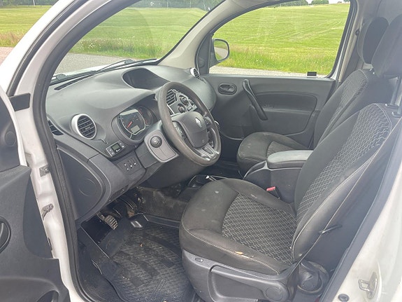 Renault Kangoo Express 16 of 16