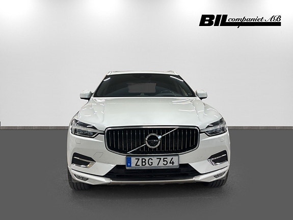 Volvo XC60 2 of 5
