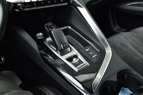 Peugeot 5008 17 of 26