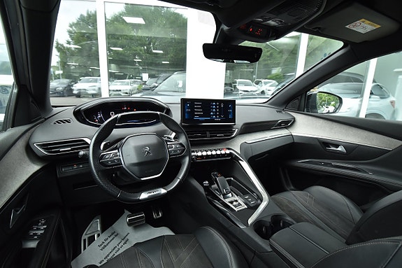 Peugeot 5008 15 of 26