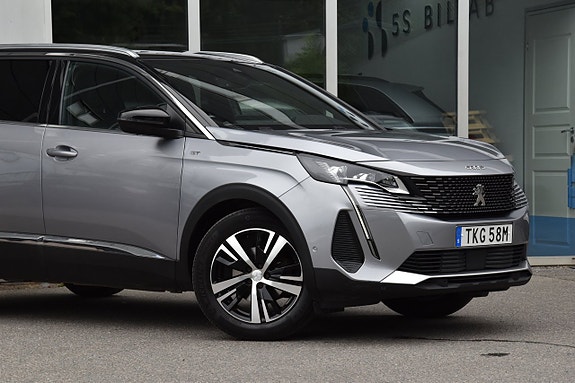 Peugeot 5008 3 of 5