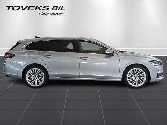 Skoda Superb 6 of 15
