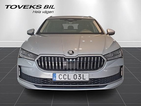 Skoda Superb 8 of 15