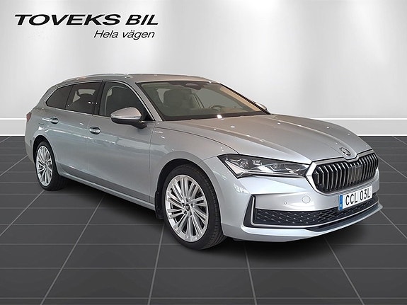 Skoda Superb 7 of 15