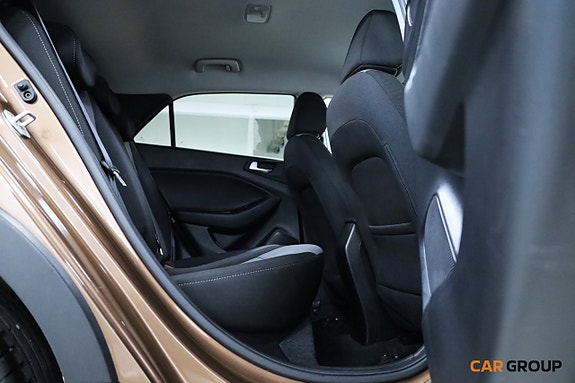 Hyundai i20 15 of 18