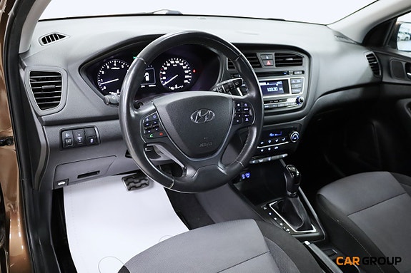 Hyundai i20 12 of 18