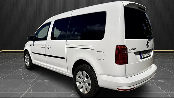 Volkswagen Caddy Maxi 3 of 5