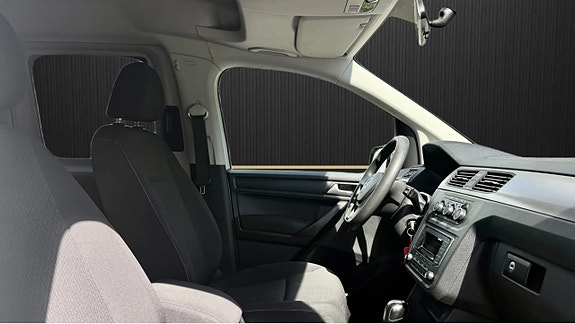 Volkswagen Caddy Maxi 7 of 9