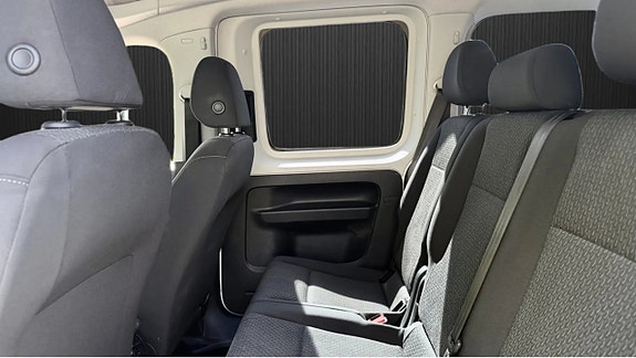 Volkswagen Caddy Maxi 8 of 9