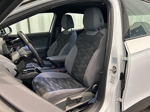 Volkswagen ID.4 6 of 13
