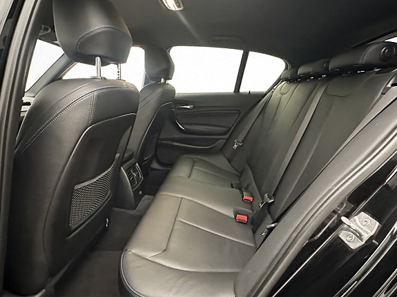 BMW M140i 16 of 30