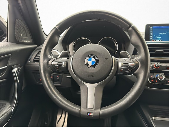 BMW M140i 13 of 30