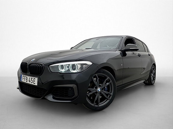BMW M140i 29 of 30