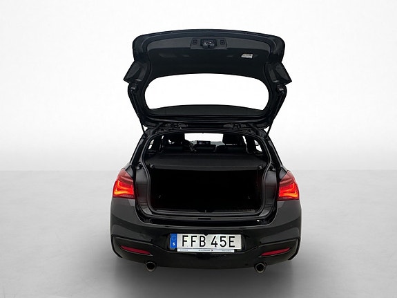 BMW M140i 30 of 30