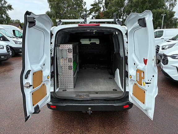 Ford Transit Connect 5 of 5
