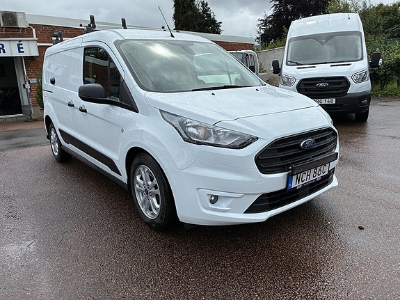 Ford Transit Connect 3 of 5