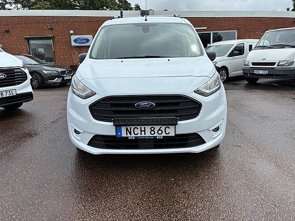 Ford Transit Connect 2 of 5