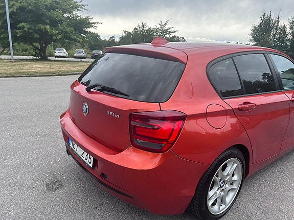 BMW 118d 14 of 24