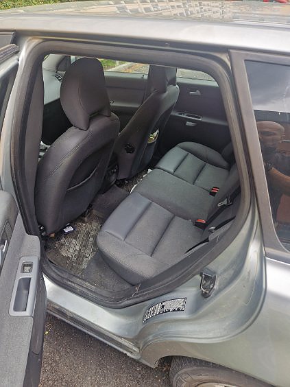 Volvo V50 3 of 5