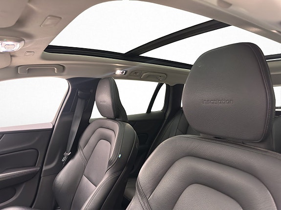 Volvo V60 18 of 30
