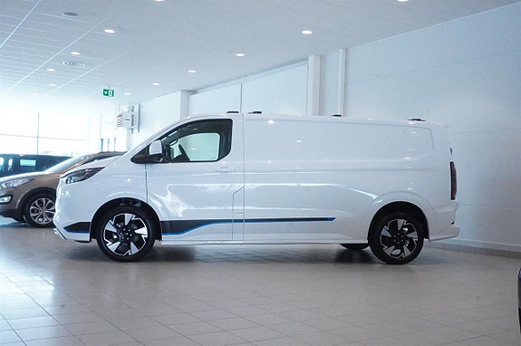 Ford Transit Custom 4 of 13