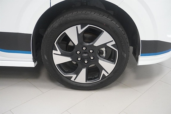 Ford Transit Custom 19 of 19