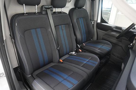 Ford Transit Custom 11 of 19