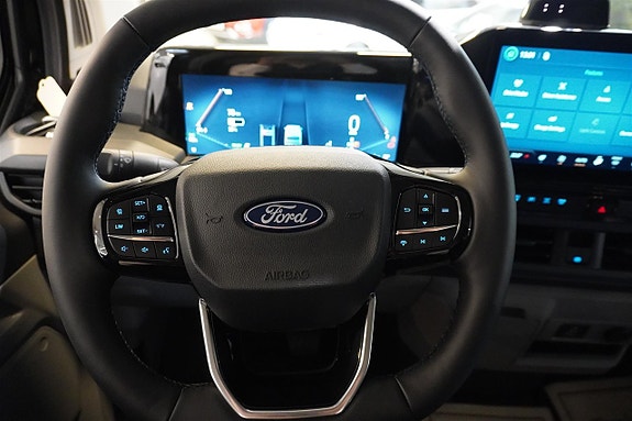 Ford Transit Custom 8 of 20