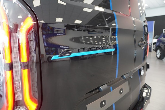 Ford Transit Custom 18 of 26