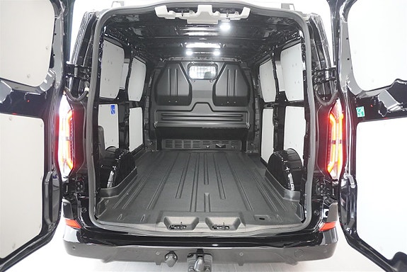Ford Transit Custom 17 of 26