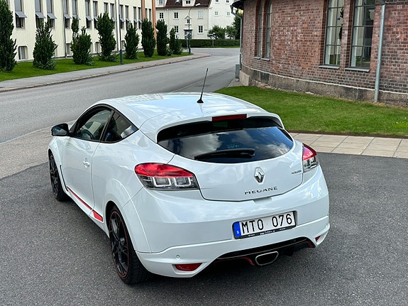 Renault Megane III 3 of 5